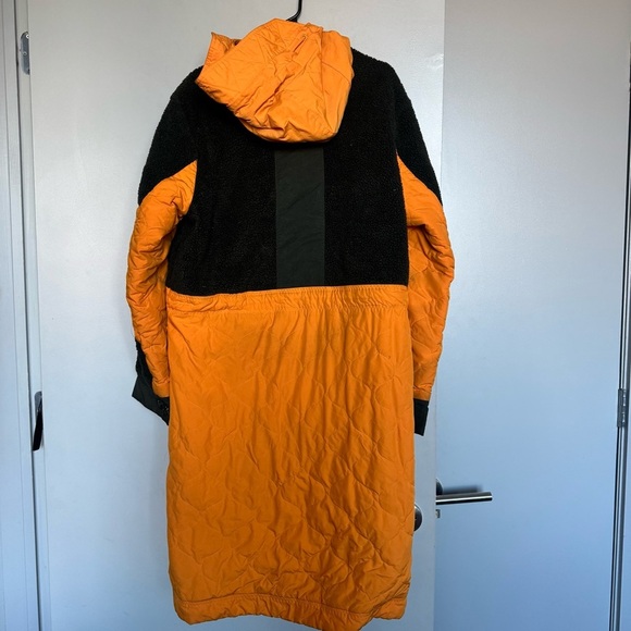 Nike Sportswear Mixed Media Sherpa Parka Coat in Orange Dark Green Medium - Picture 7 of 9